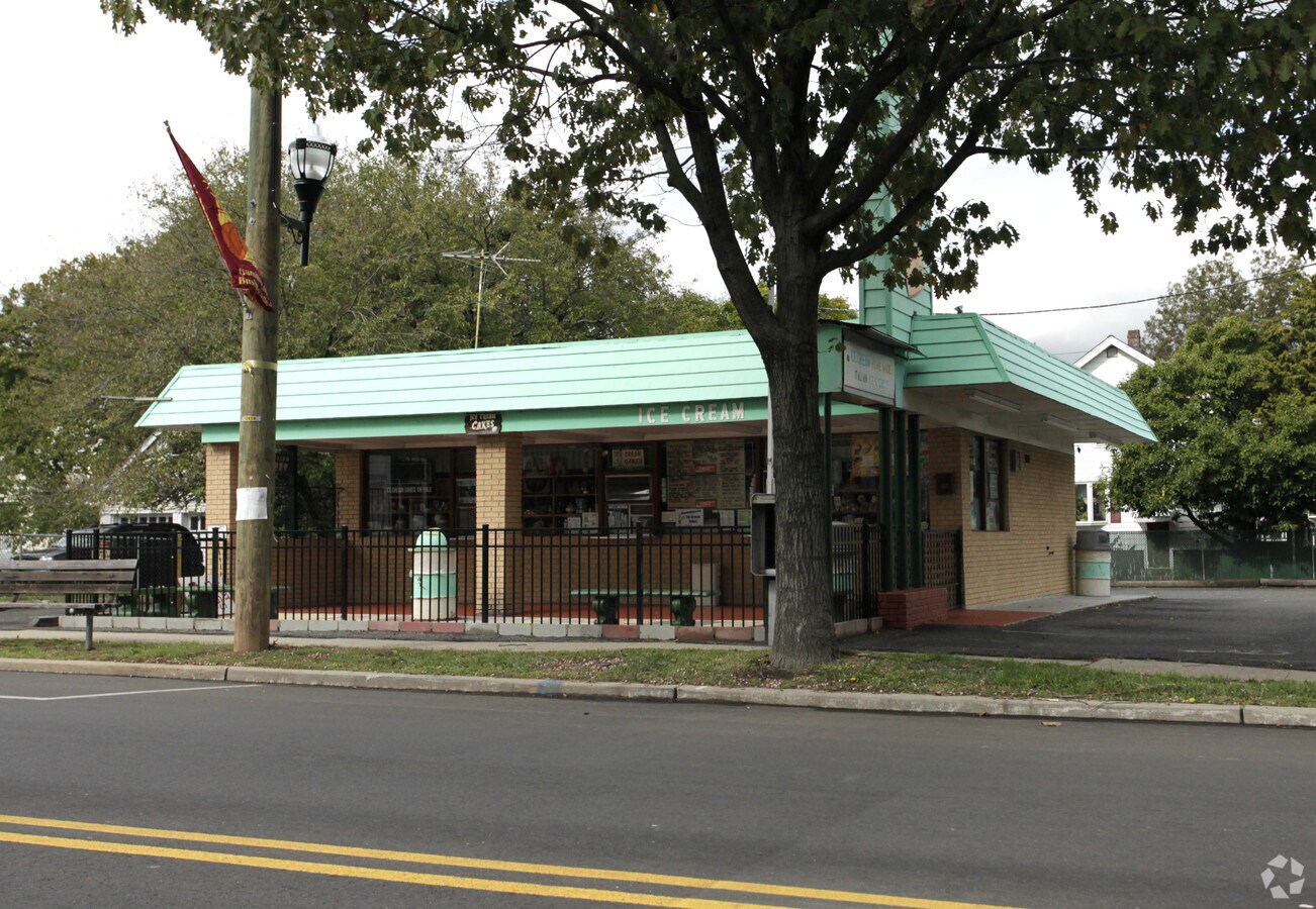 577 Hamilton St, Somerset, NJ 08873 Property Record