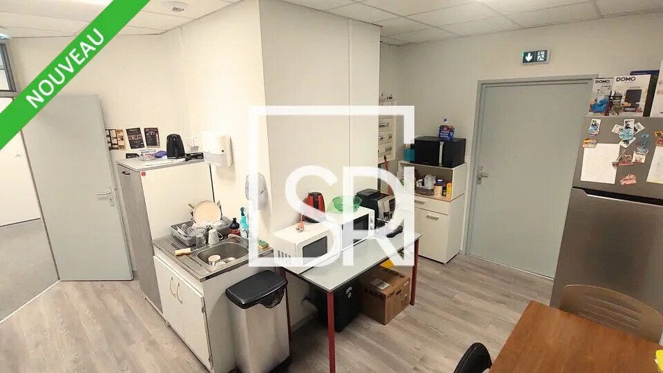 Office in Clermont-Ferrand for lease - Building Photo - Image 2 of 22