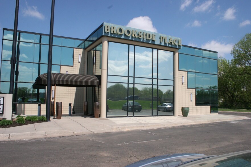 13750 Millard Ave, Omaha, NE 68137