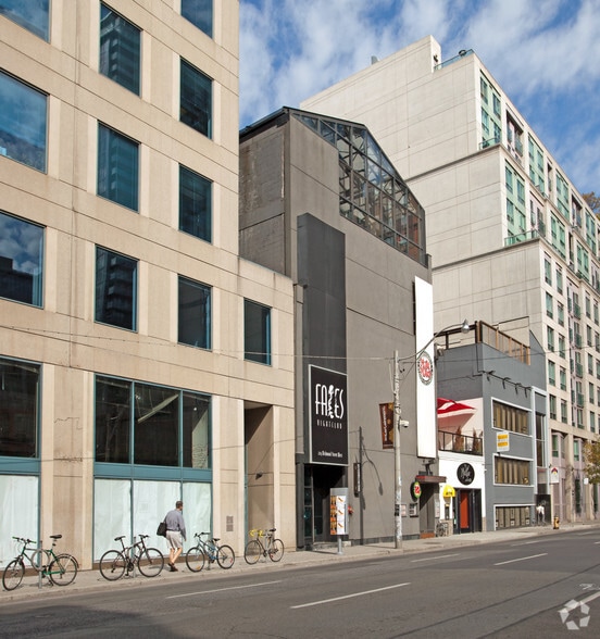 224-226 Richmond St W, Toronto, ON for sale - Building Photo - Image 1 of 1