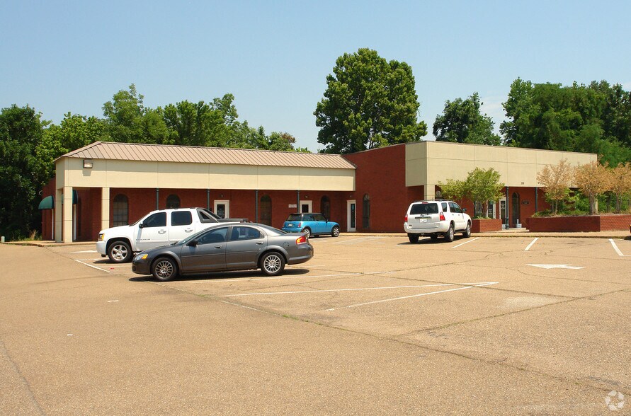 299 Us51, Ridgeland, MS 39157 Office for Sale