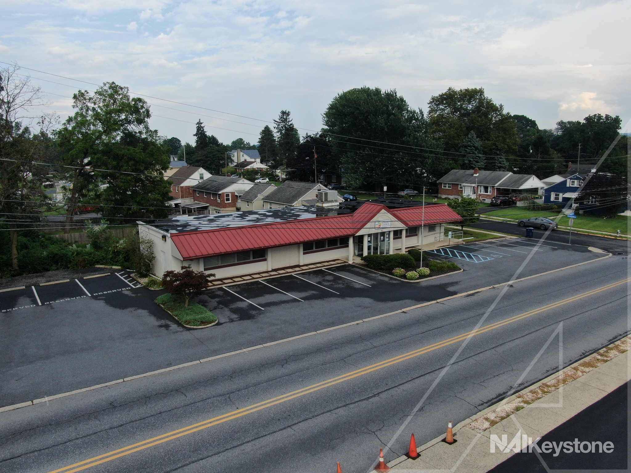 35 S Dwight St, West Lawn, PA for sale Primary Photo- Image 1 of 37