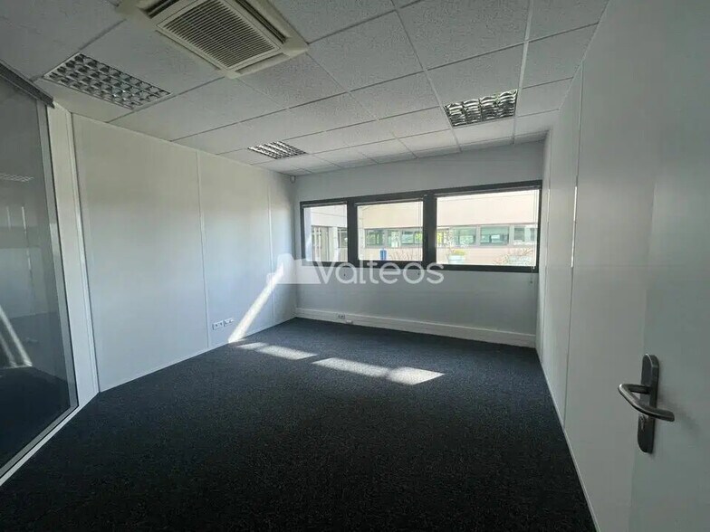 Office in Blagnac for lease - Building Photo - Image 3 of 9
