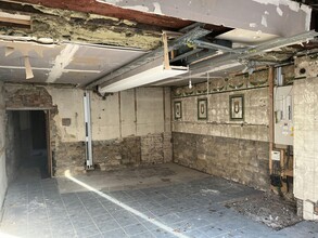 2 Bridge St, Bakewell for lease Interior Photo- Image 2 of 3