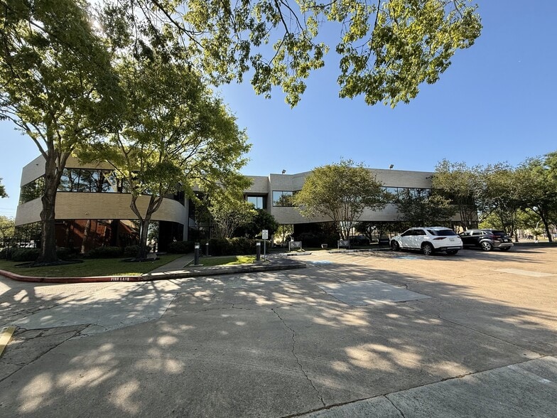 1240 Blalock Rd, Houston, TX for lease - Building Photo - Image 3 of 30