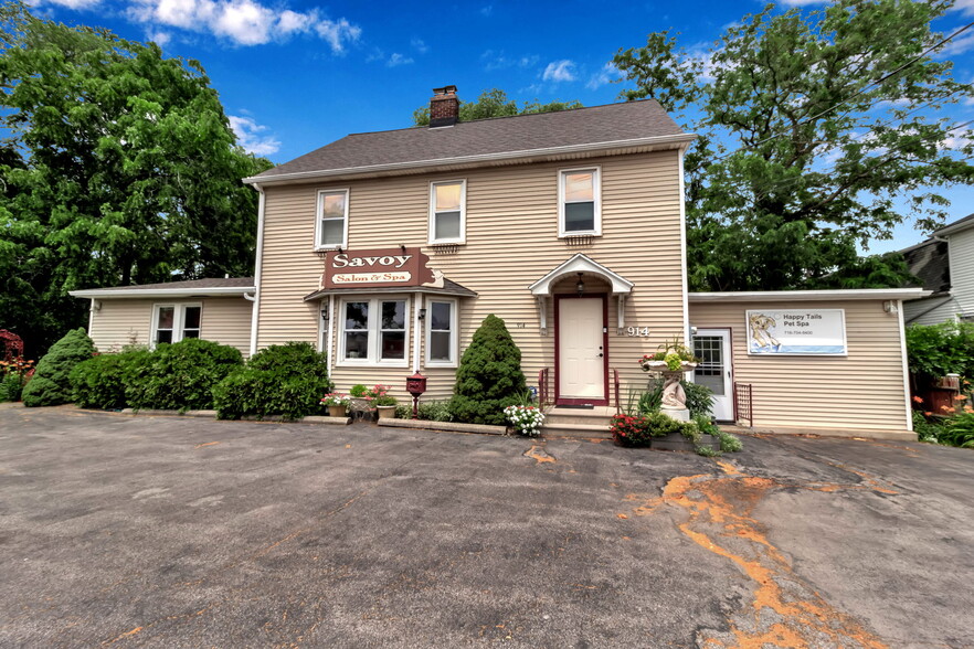 914 Center St, Lewiston, NY for sale - Primary Photo - Image 1 of 1