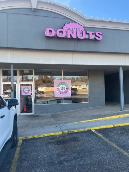 132 E 15th St, Edmond, OK for lease - Building Photo - Image 2 of 2