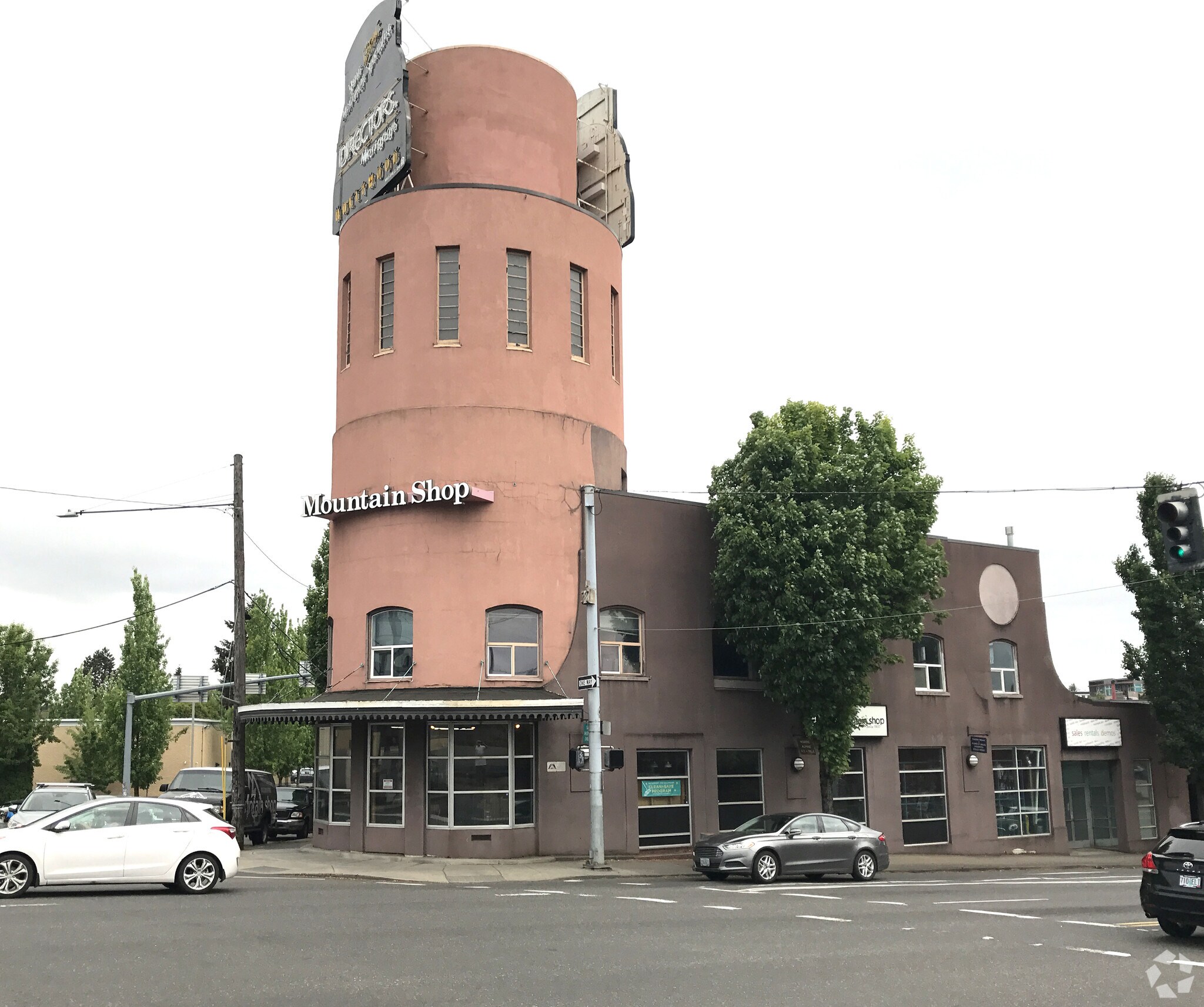 3701-3719 NE Sandy Blvd, Portland, OR for lease Primary Photo- Image 1 of 27