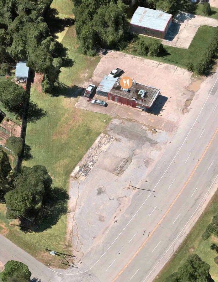 6805 Bayway Dr, Baytown, TX 77520