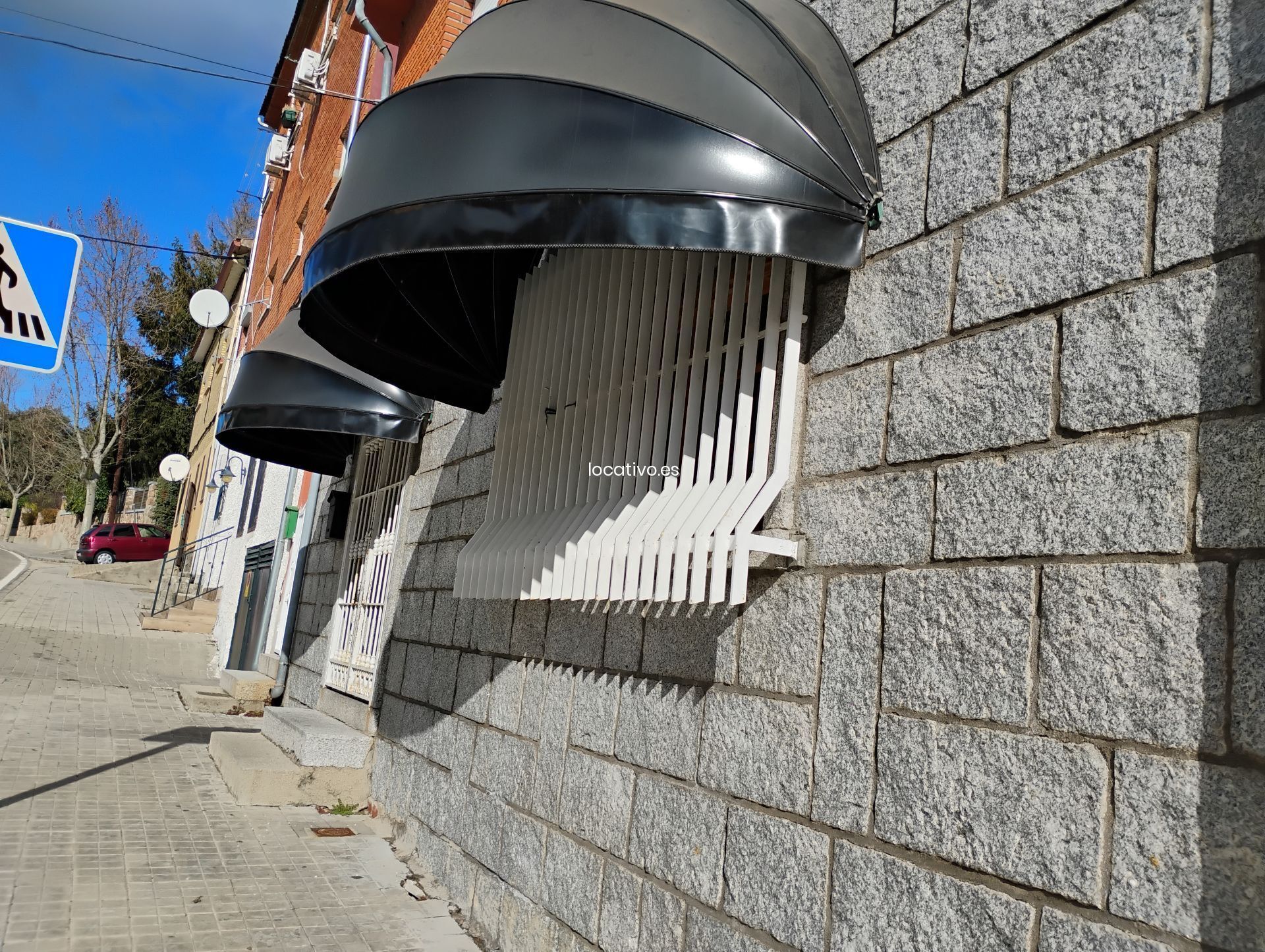 Retail in Fresnedillas de la Oliva, Madrid for lease Interior Photo- Image 1 of 22