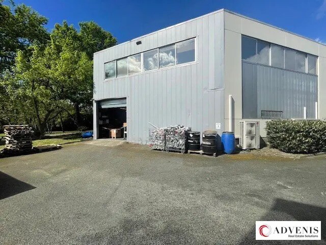 Flex in Gradignan for lease - Building Photo - Image 1 of 11