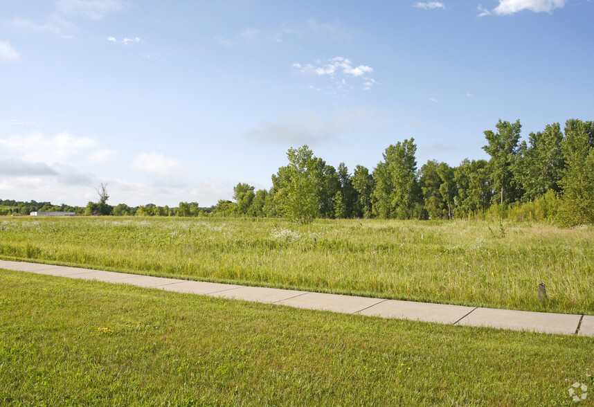 17098 Adelmann St SE, Prior Lake, MN for lease - Primary Photo - Image 1 of 2