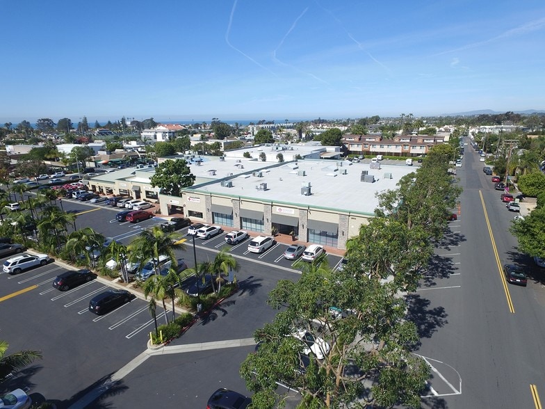 2800-2820 Roosevelt St, Carlsbad, CA for lease - Building Photo - Image 2 of 22