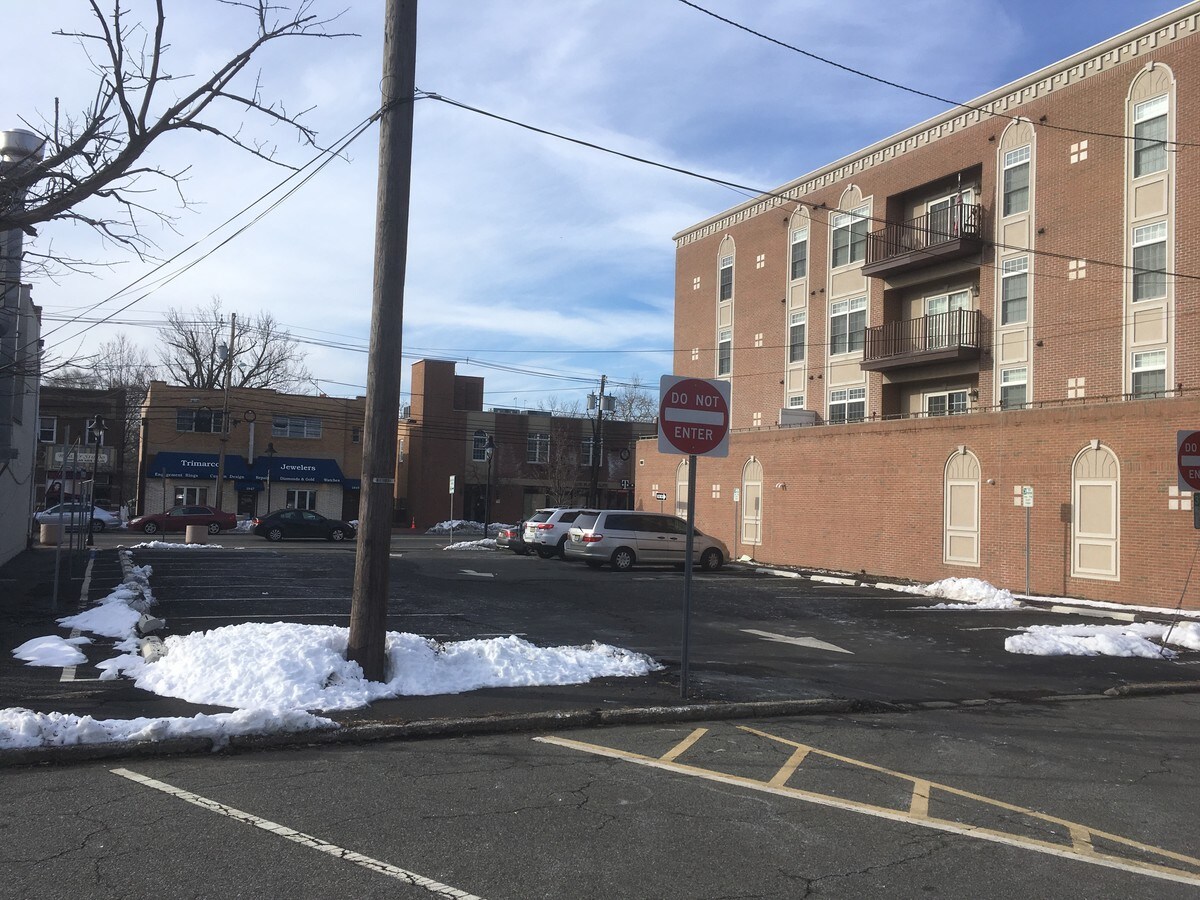 18481852 Springfield Ave, Maplewood, NJ 07040