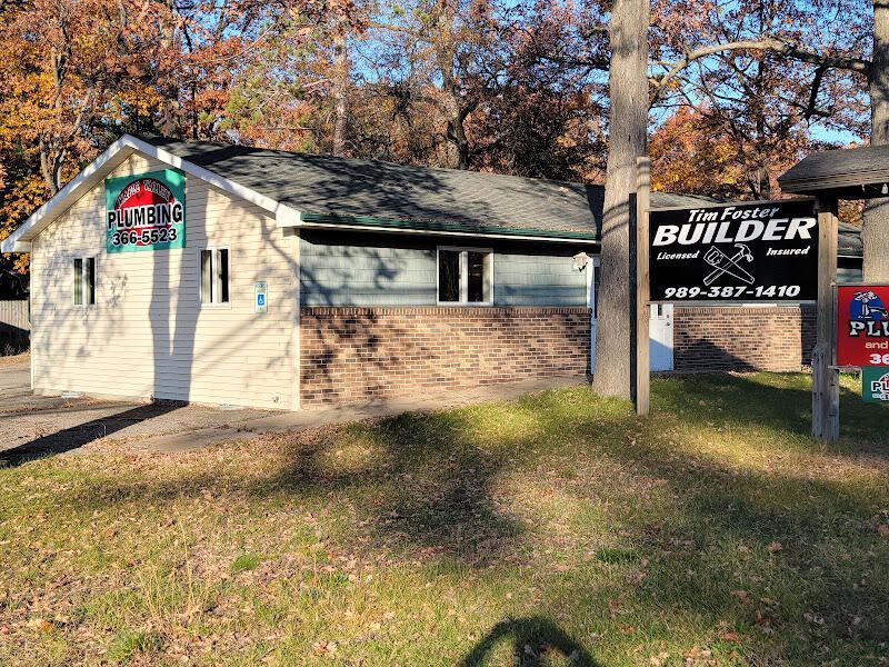 1584 W Houghton Lake Dr, Prudenville, MI 48651