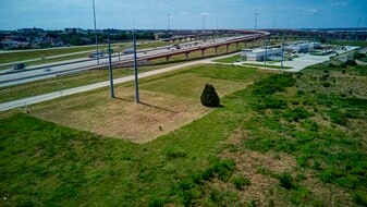 Mustang Crossing Business Park 1.69 Acres - Convenience Store