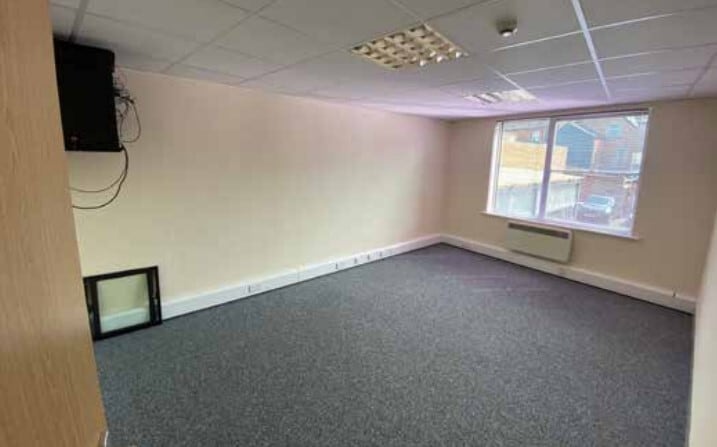 9-10 Broad St, Hereford for lease - Interior Photo - Image 3 of 8