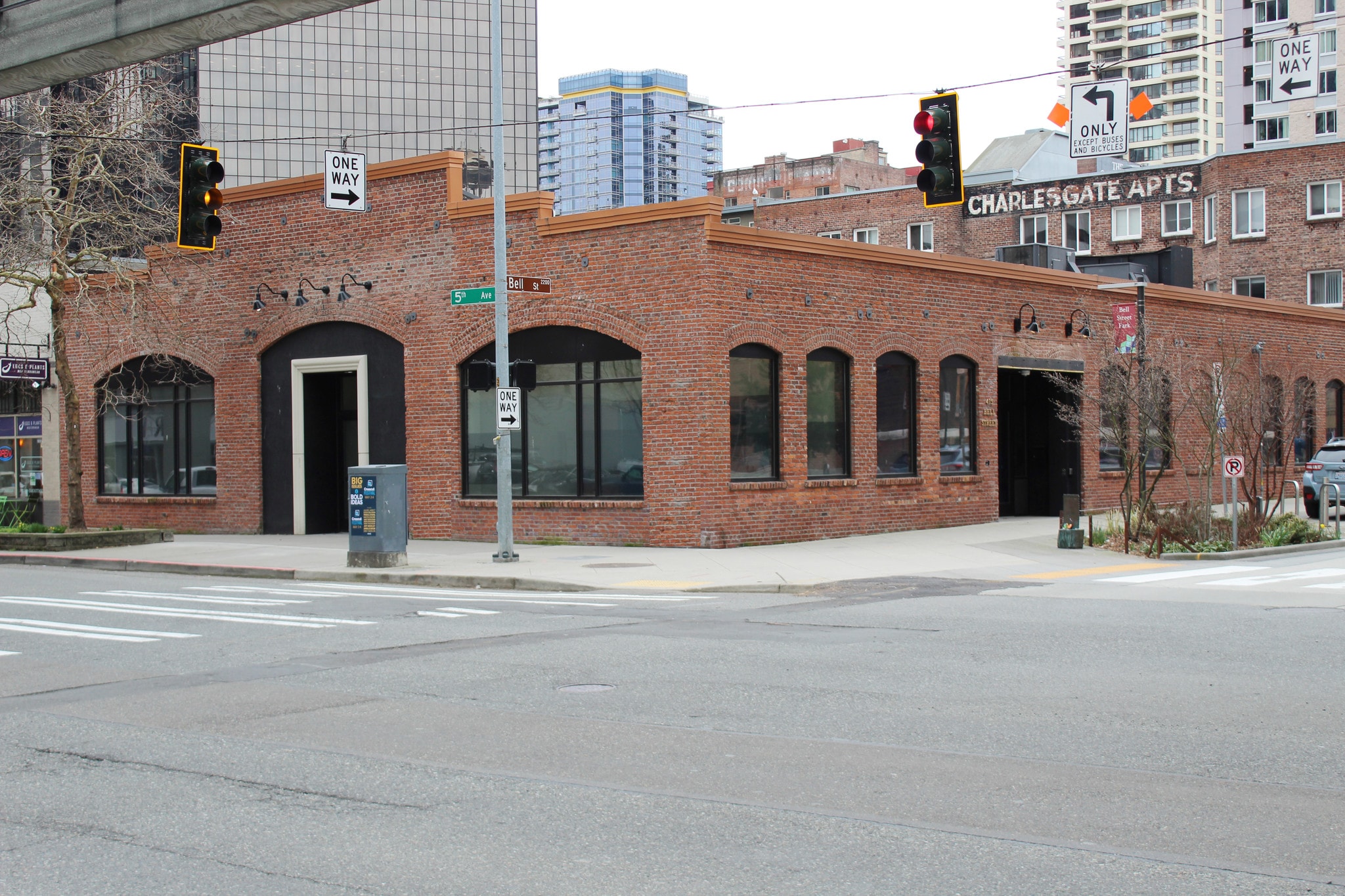 2235 5th Ave, Seattle, WA for lease Primary Photo- Image 1 of 6