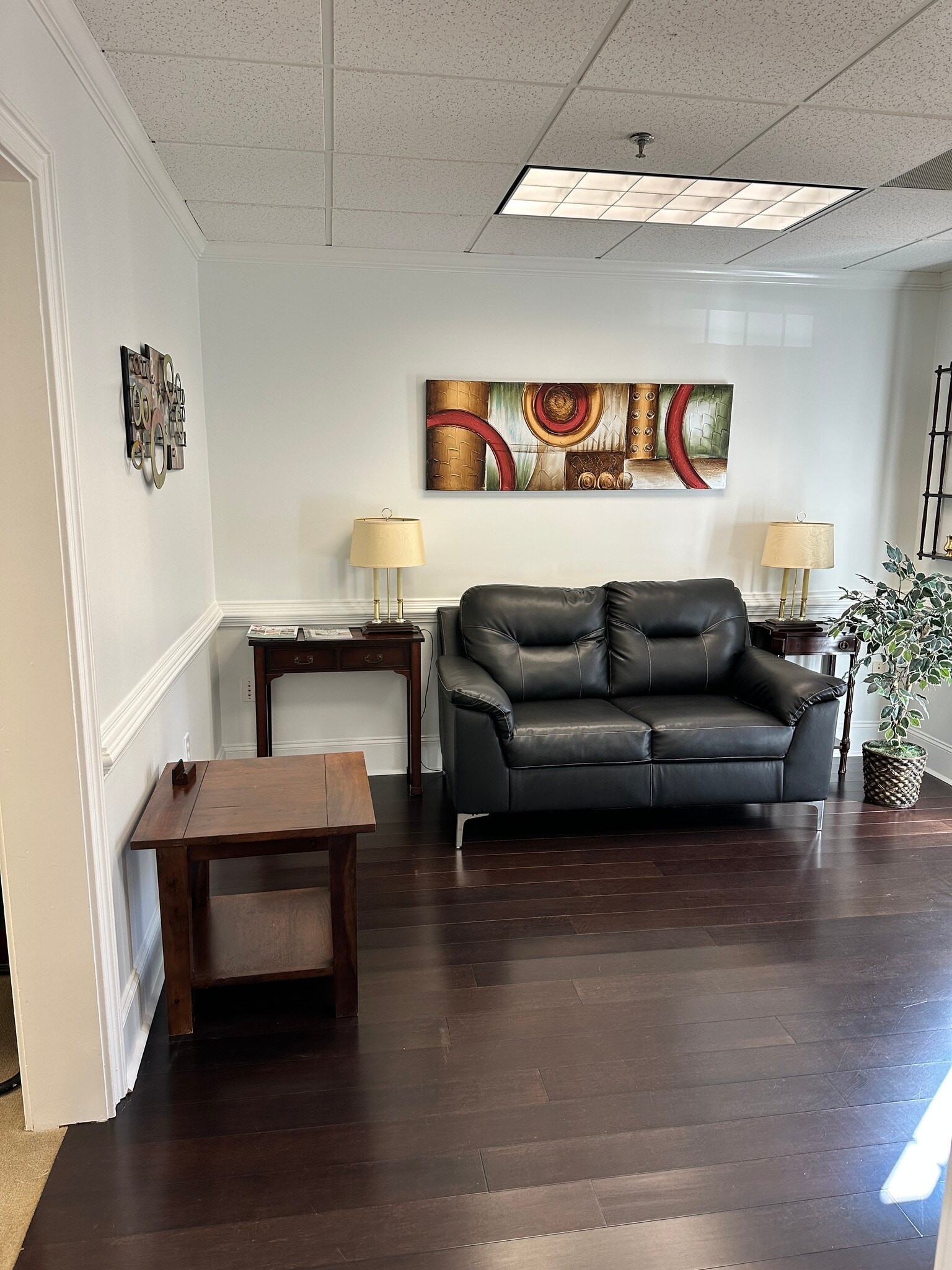 284 S Main St, Alpharetta, GA for lease Interior Photo- Image 1 of 3