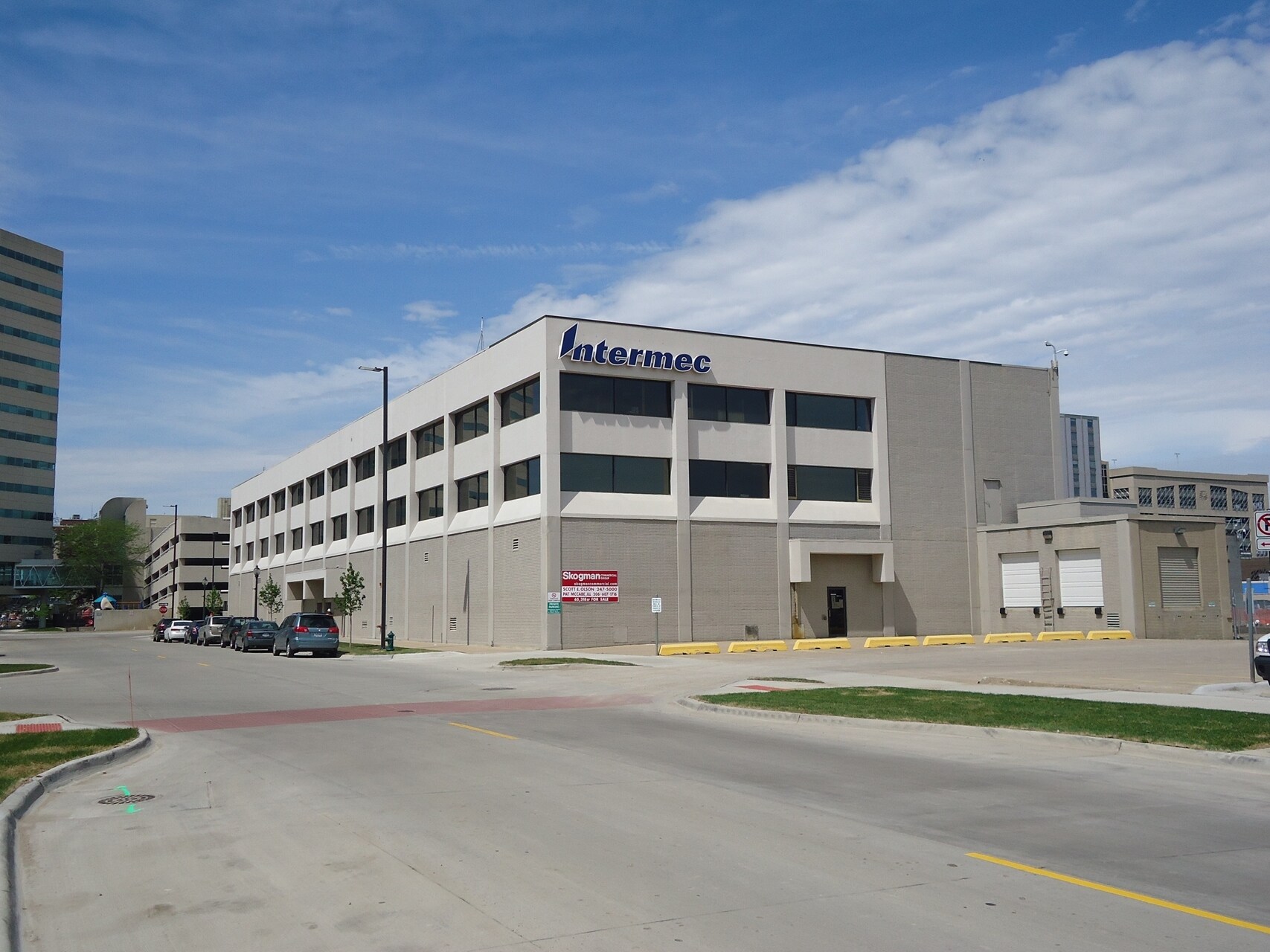 550 2nd St SE, Cedar Rapids, IA for sale Primary Photo- Image 1 of 1