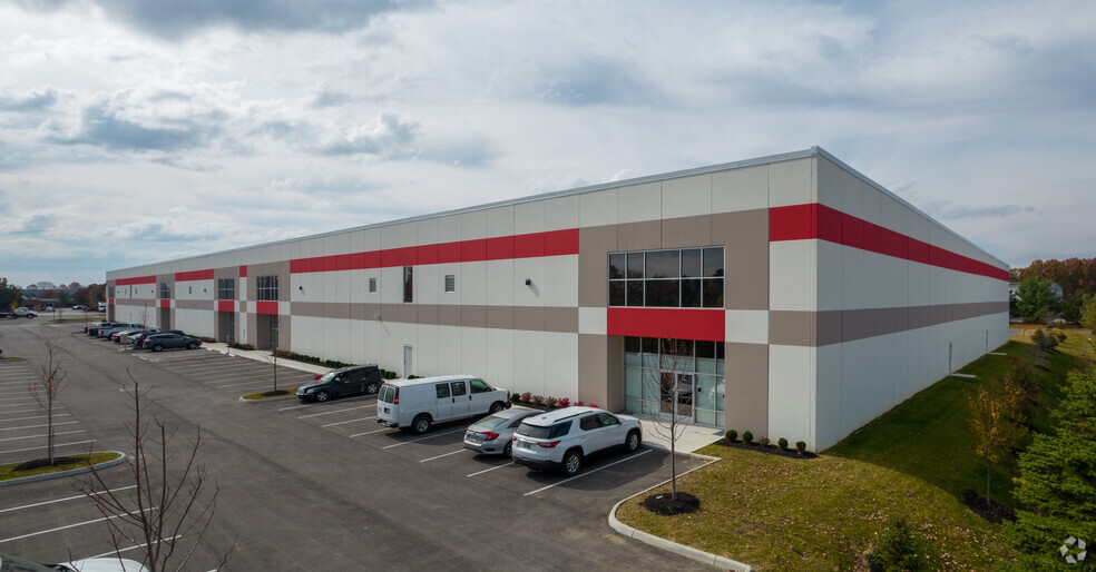 5740 N Green Pointe Dr, Groveport, OH for lease - Building Photo - Image 3 of 5