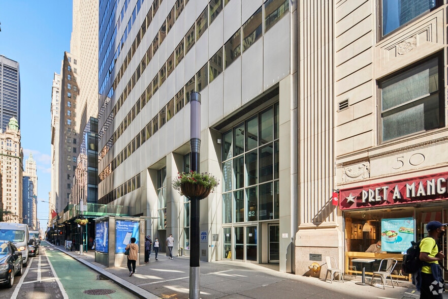 52 Broadway, New York, NY for lease - Building Photo - Image 3 of 4