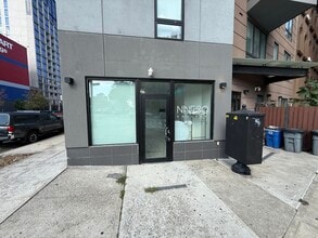 596 Washington Ave, Brooklyn, NY for lease Building Photo- Image 2 of 10