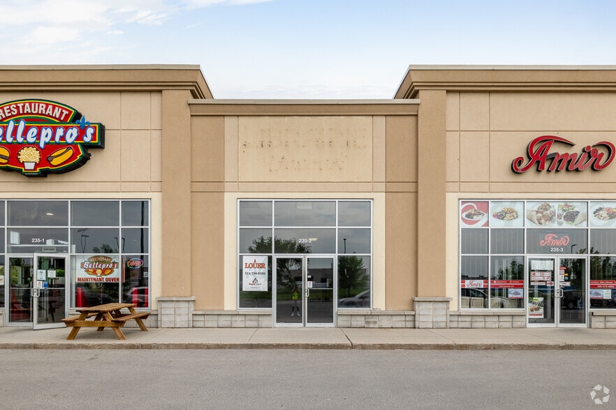 155 Montée Masson, Mascouche, QC for lease - Building Photo - Image 3 of 13