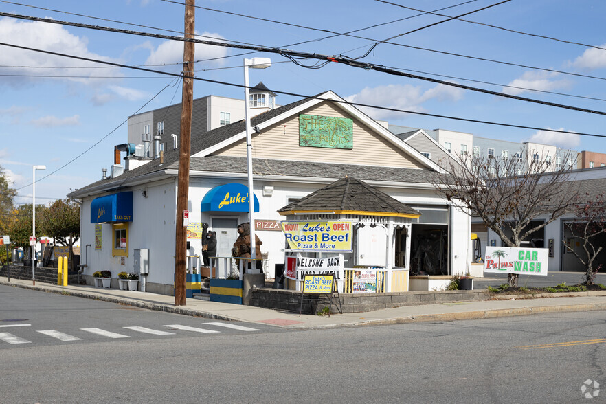 1317 Middlesex St, Lowell, MA for sale - Building Photo - Image 1 of 7