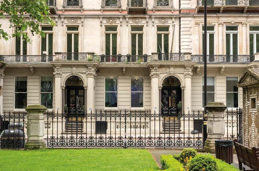46-48 Grosvenor Gdns, London for sale - Building Photo - Image 1 of 1