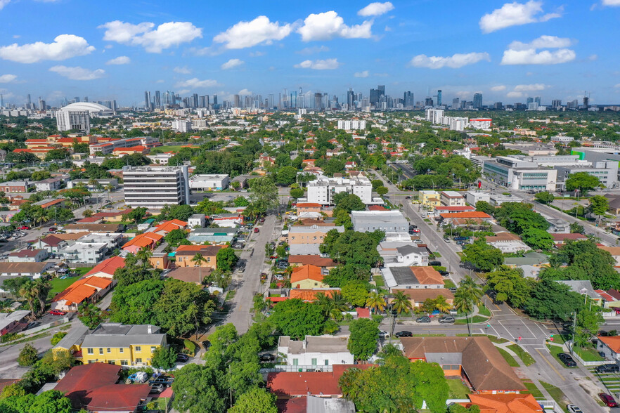 2900 SW 4th St, Miami, FL for sale - Primary Photo - Image 1 of 30