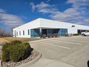 1421 S Bell Ave, Ames, IA for lease Building Photo- Image 2 of 12