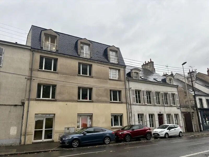 Office in Orléans for lease Building Photo- Image 1 of 11