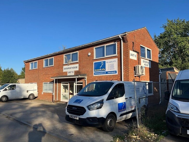 Littlemead Industrial Estate, Cranleigh for lease - Building Photo - Image 1 of 1