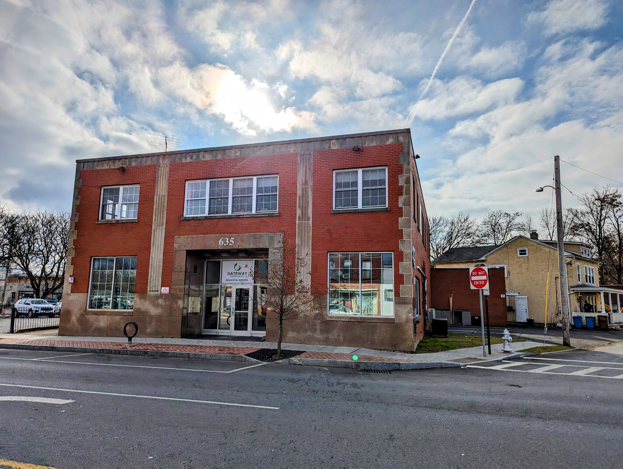 635 Broadway, Kingston, NY for lease Building Photo- Image 1 of 18