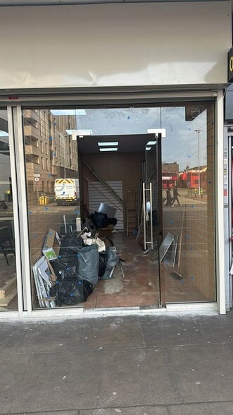 3-5 High St, Hounslow for sale - Building Photo - Image 1 of 1