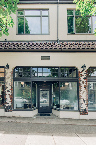 1901-1915 NW 26th Ave, Portland, OR for sale - Building Photo - Image 1 of 3