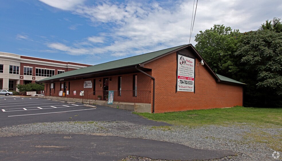 5155 W Cabarrus Ave, Concord, NC 28025