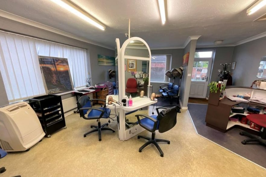 183B Lincoln Rd, North Hykeham for sale - Interior Photo - Image 2 of 2