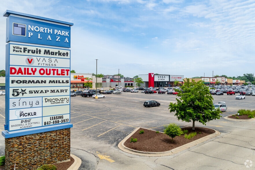 202-300 W North Ave, Villa Park, IL for lease - Building Photo - Image 2 of 15