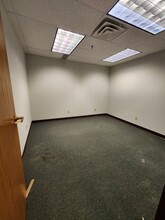 150 Tyler Ave, Hopkins, MN for lease Interior Photo- Image 2 of 4