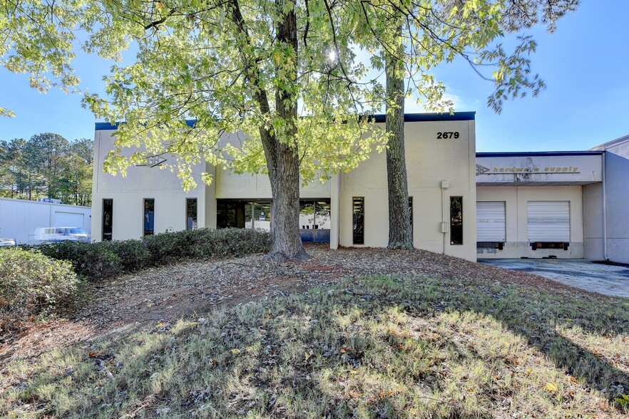 2679 Peachtree Sq, Doraville, GA for lease - Building Photo - Image 1 of 14