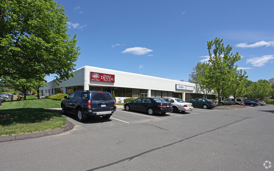 365 Willard Ave, Newington, CT for lease - Primary Photo - Image 1 of 11