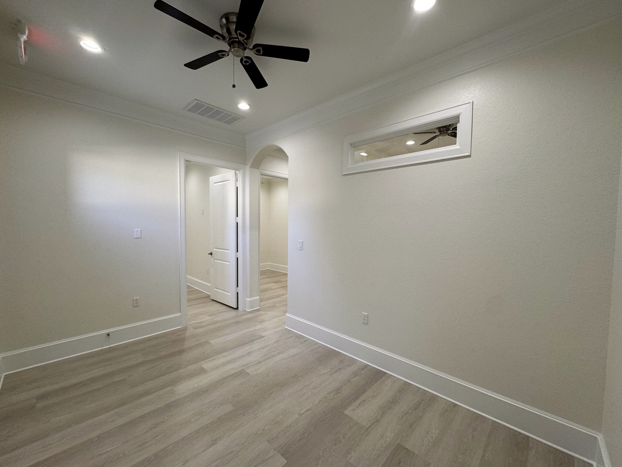 12410 Spring Cypress Rd, Tomball, TX for lease Interior Photo- Image 1 of 13