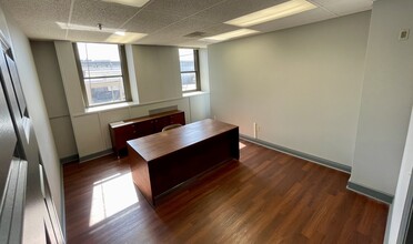 2701 Spring Grove Ave, Cincinnati, OH for lease Interior Photo- Image 1 of 4