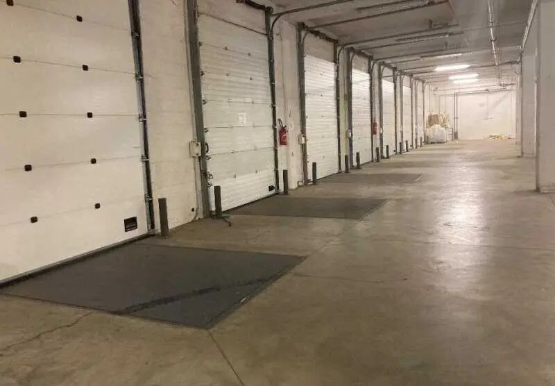 11 Chemin De Crèvecoeur, Saint-Denis for lease Interior Photo- Image 1 of 42