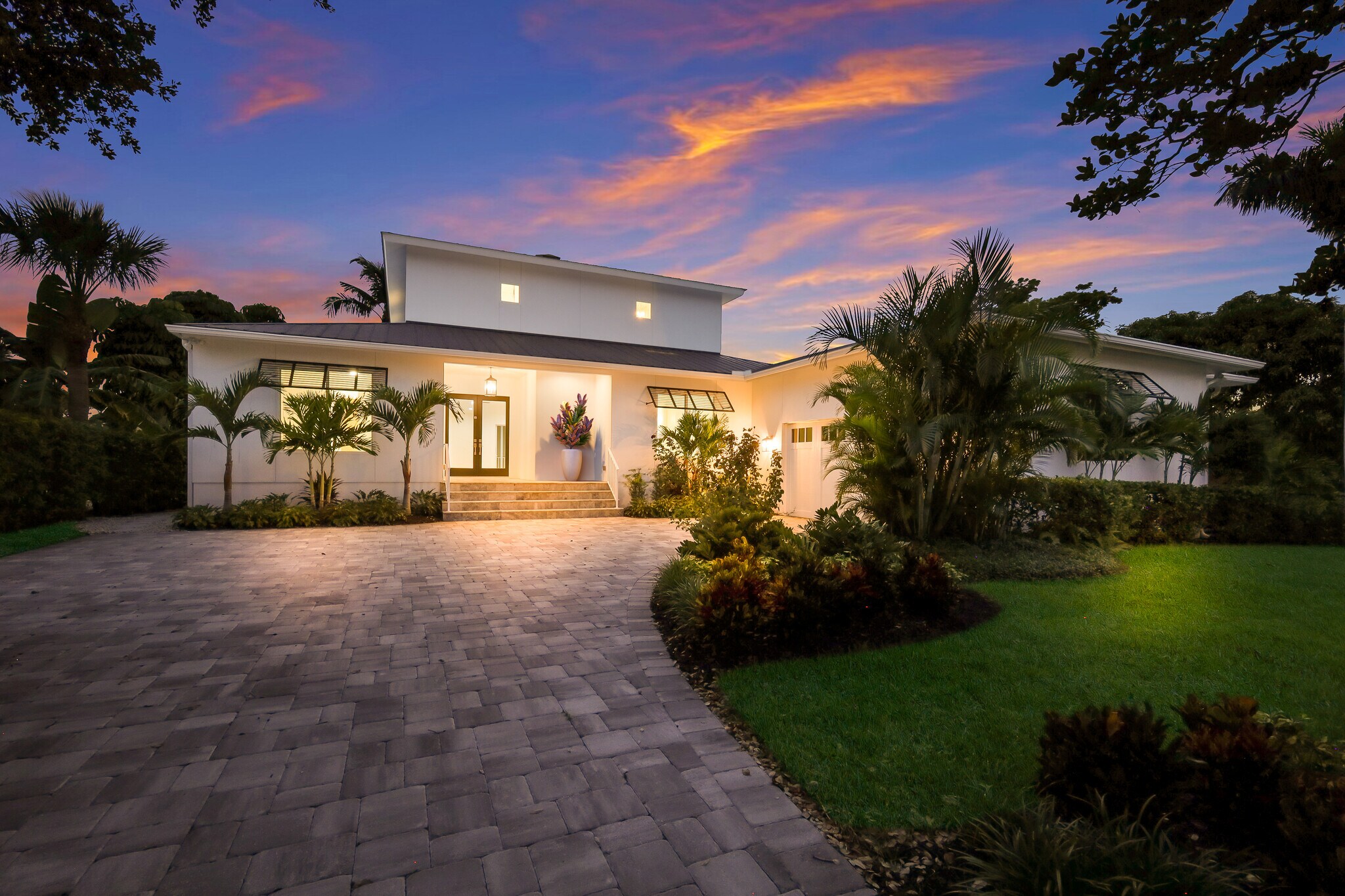 1718 Bay St, Sarasota, FL for sale Building Photo- Image 1 of 37