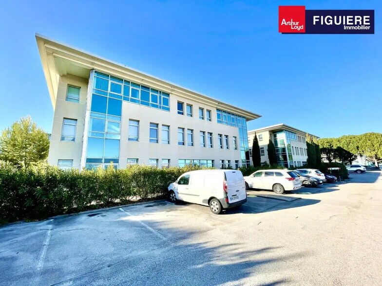 Office in Aix-en-Provence for lease - Building Photo - Image 2 of 2