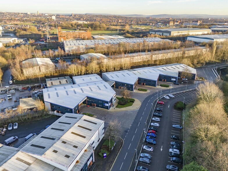 Brookside Business Park, Manchester for lease - Building Photo - Image 1 of 14
