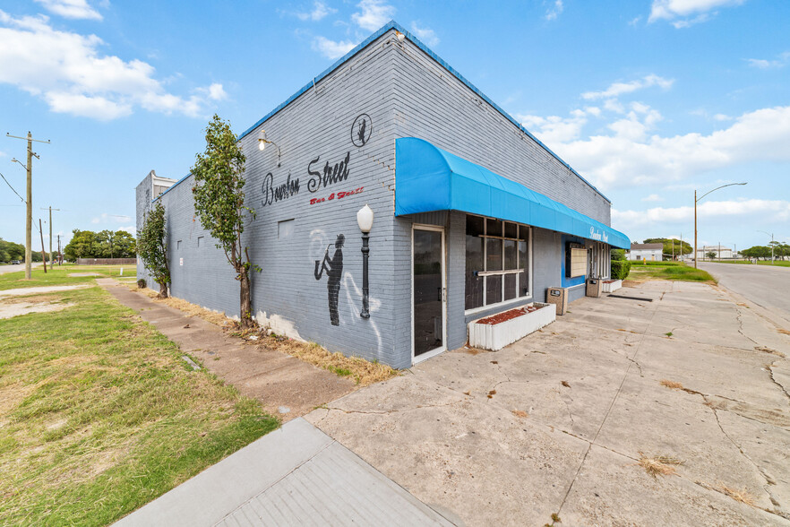 330 Texas Ave, Texas City, TX for sale - Primary Photo - Image 1 of 28